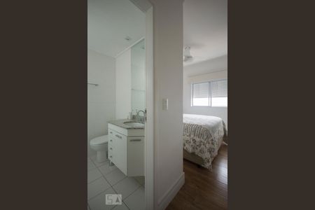 Suíte de apartamento para alugar com 3 quartos, 83m² em Jardim Brasil (zona Sul), São Paulo