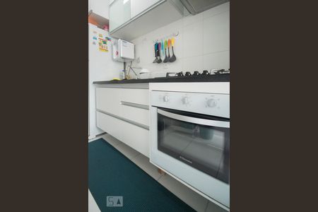 Cozinha de apartamento para alugar com 3 quartos, 83m² em Jardim Brasil (zona Sul), São Paulo