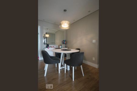 Sala de apartamento para alugar com 3 quartos, 83m² em Jardim Brasil (zona Sul), São Paulo