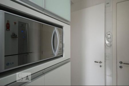 Cozinha de apartamento para alugar com 3 quartos, 83m² em Jardim Brasil (zona Sul), São Paulo