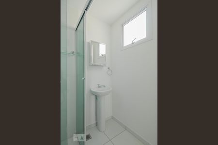 Banheiro de apartamento à venda com 2 quartos, 52m² em Macedo, Guarulhos