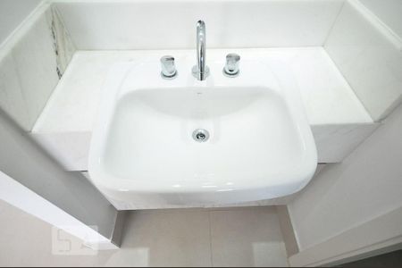detalhe do banheiro de apartamento para alugar com 1 quarto, 47m² em Vila Andrade, São Paulo