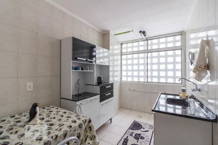 Cozinha de apartamento para alugar com 1 quarto, 48m² em Liberdade, São Paulo