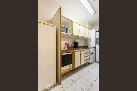 Apartamento à venda com 45m², 1 quarto e 2 vagas Apartamento à venda com 45m², 1 quarto e 2 vagasCozinha