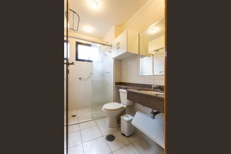 Apartamento à venda com 45m², 1 quarto e 2 vagas Apartamento à venda com 45m², 1 quarto e 2 vagasBanheiro