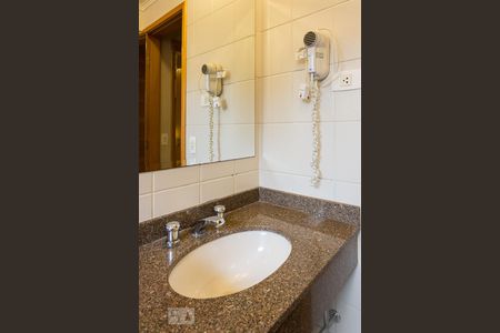 Apartamento à venda com 45m², 1 quarto e 2 vagas Apartamento à venda com 45m², 1 quarto e 2 vagasBanheiro