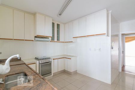 Cozinha de apartamento para alugar com 2 quartos, 96m² em Vila Bastos, Santo André