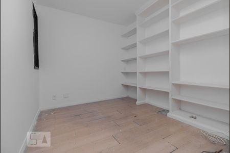 Apartamento à venda com 350m², 4 quartos e 4 vagasQuarto 4