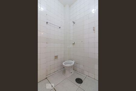 Banheiro de kitnet/studio para alugar com 1 quarto, 43m² em Bela Vista, São Paulo
