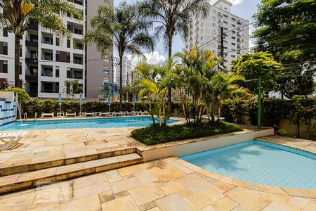 Apartamento à venda com 53m², 2 quartos e 1 vaga Apartamento à venda com 53m², 2 quartos e 1 vagaPiscina