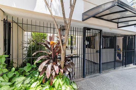 Apartamento à venda com 53m², 2 quartos e 1 vaga Apartamento à venda com 53m², 2 quartos e 1 vagaFachada