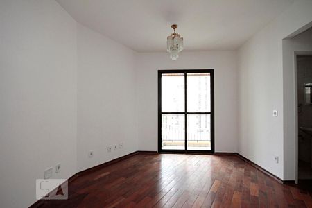 Sala de Apartamento com 2 quartos, 68m² Jardim Anália Franco