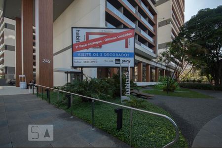 Fachada de kitnet/studio para alugar com 1 quarto, 43m² em Brooklin Paulista, São Paulo
