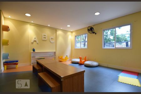 Apartamento para alugar com 40m², 1 quarto e sem vagaÁrea comum - Brinquedoteca