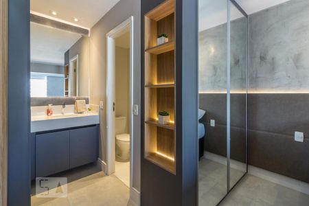 Banheiro de kitnet/studio para alugar com 1 quarto, 34m² em Consolação, São Paulo