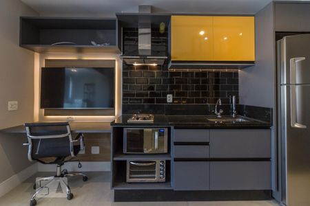Cozinha de kitnet/studio para alugar com 1 quarto, 34m² em Consolação, São Paulo