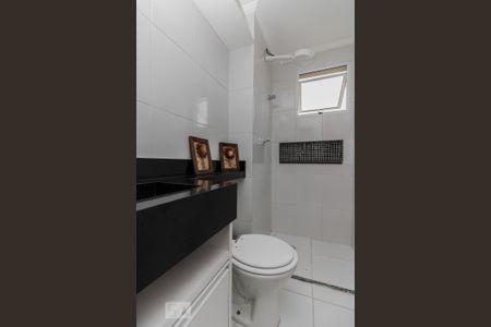 Banheiro de apartamento para alugar com 2 quartos, 54m² em Centro, Guarulhos