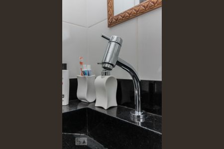 Banheiro de apartamento para alugar com 2 quartos, 54m² em Centro, Guarulhos
