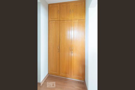 Apartamento à venda com 111m², 3 quartos e 2 vagas Apartamento à venda com 111m², 3 quartos e 2 vagasCloset Suíte