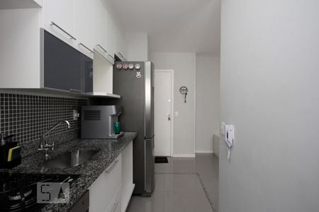 Cozinha de apartamento para alugar com 2 quartos, 45m² em Jardim Ibitirama, São Paulo