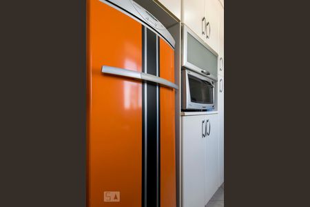 Apartamento à venda com 62m², 2 quartos e 1 vagaCozinha (Geladeira)