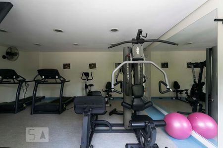 Apartamento para alugar com 62m², 2 quartos e 2 vagasÁrea comum - Academia