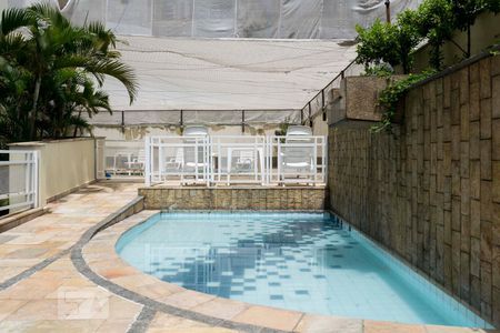 Apartamento para alugar com 62m², 2 quartos e 2 vagasÁrea comum - Piscina infantil