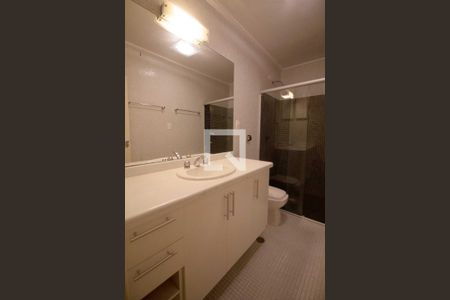 Apartamento à venda com 97m², 2 quartos e 1 vagaBanheiro da Suíte 1