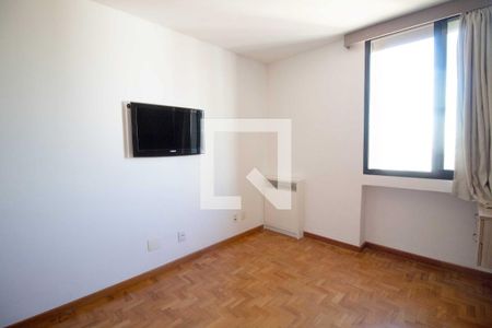 Apartamento à venda com 97m², 2 quartos e 1 vagaSuíte 1