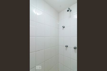 Apartamento para alugar com 74m², 2 quartos e 1 vaga Apartamento para alugar com 74m², 2 quartos e 1 vagaBanheiro