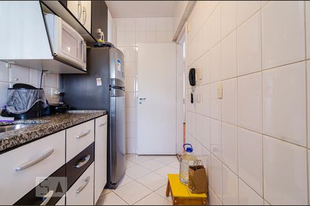 Apartamento para alugar com 74m², 2 quartos e 1 vaga Apartamento para alugar com 74m², 2 quartos e 1 vagaCozinha
