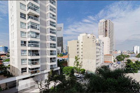 Apartamento para alugar com 74m², 2 quartos e 1 vaga Apartamento para alugar com 74m², 2 quartos e 1 vagaVaranda