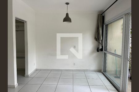 Sala/Quarto de kitnet/studio para alugar com 1 quarto, 54m² em Barra Funda, São Paulo