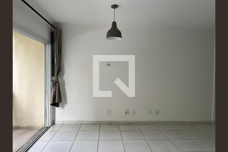 Sala/Quarto de kitnet/studio para alugar com 1 quarto, 54m² em Barra Funda, São Paulo
