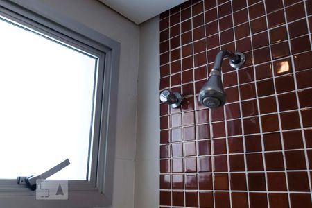 Banheiro social (Chuveiro) de apartamento à venda com 3 quartos, 70m² em Aclimação, São Paulo