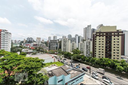 Apartamento à venda com 141m², 3 quartos e 2 vagas Apartamento à venda com 141m², 3 quartos e 2 vagasVista