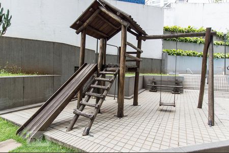 Apartamento à venda com 141m², 3 quartos e 2 vagas Apartamento à venda com 141m², 3 quartos e 2 vagasPlayground