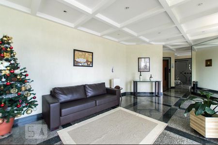 Apartamento à venda com 141m², 3 quartos e 2 vagas Apartamento à venda com 141m², 3 quartos e 2 vagasHall social