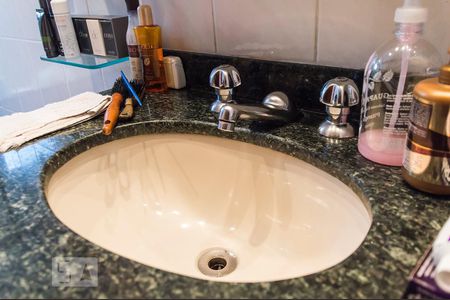 Apartamento à venda com 141m², 3 quartos e 2 vagas Apartamento à venda com 141m², 3 quartos e 2 vagasBanheiro