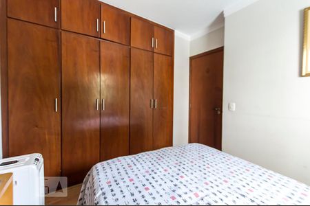 Apartamento à venda com 141m², 3 quartos e 2 vagas Apartamento à venda com 141m², 3 quartos e 2 vagasQuarto