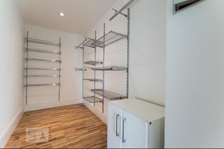 Apartamento para alugar com 94m², 1 quarto e 2 vagas Apartamento para alugar com 94m², 1 quarto e 2 vagasCloset