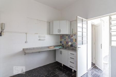 Apartamento à venda com 105m², 2 quartos e sem vaga Apartamento à venda com 105m², 2 quartos e sem vagaCozinha