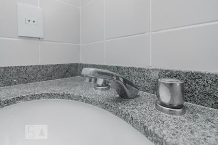 Banheiro de apartamento para alugar com 2 quartos, 55m² em Perdizes, São Paulo