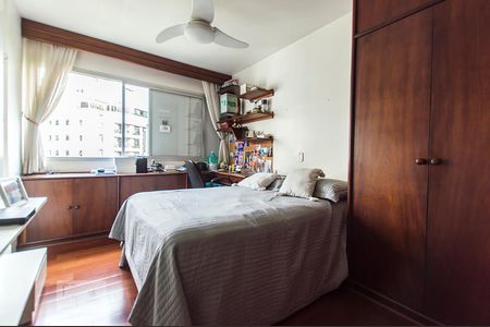 Apartamento para alugar com 200m², 3 quartos e 3 vagasSuíte 2