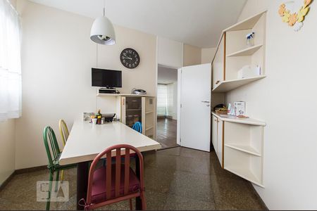 Apartamento para alugar com 200m², 3 quartos e 3 vagasCozinha