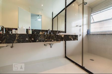 Apartamento para alugar com 200m², 3 quartos e 3 vagasBanheiro da suíte 3