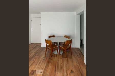 Sala de apartamento para alugar com 1 quarto, 50m² em Higienópolis, São Paulo