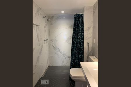 Banheiro da Suíte de apartamento para alugar com 1 quarto, 50m² em Higienópolis, São Paulo