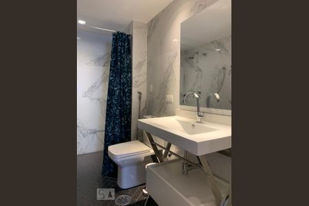 Banheiro da Suíte de apartamento para alugar com 1 quarto, 50m² em Higienópolis, São Paulo