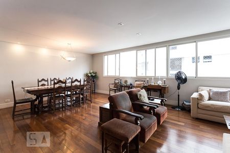 Sala de apartamento para alugar com 4 quartos, 176m² em Itaim Bibi, São Paulo